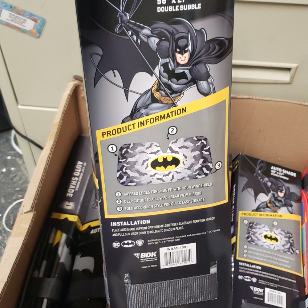Batman auto Sunshades - Picture 2 of 2